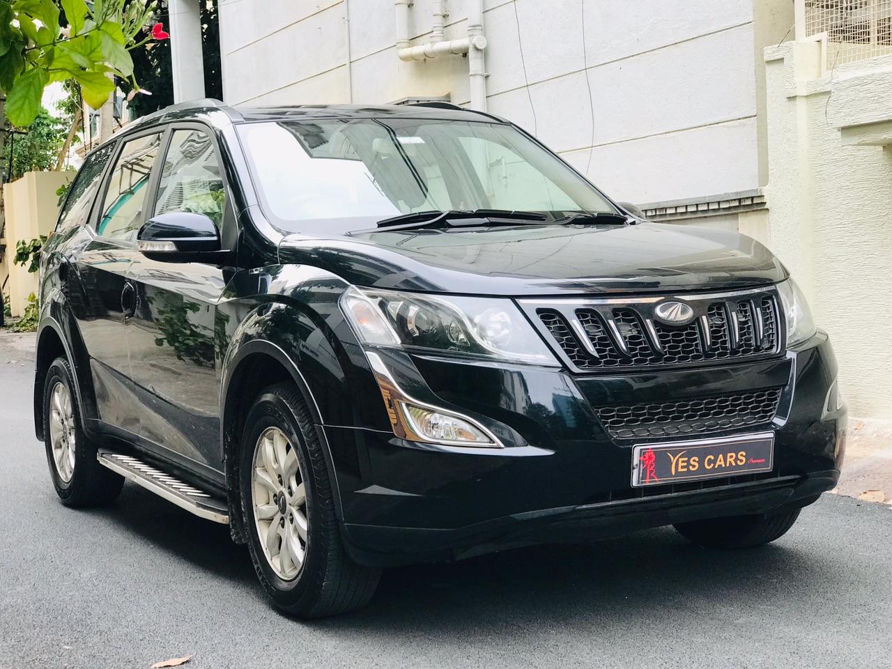 MAHINDRA XUV 500 R FWD  W8