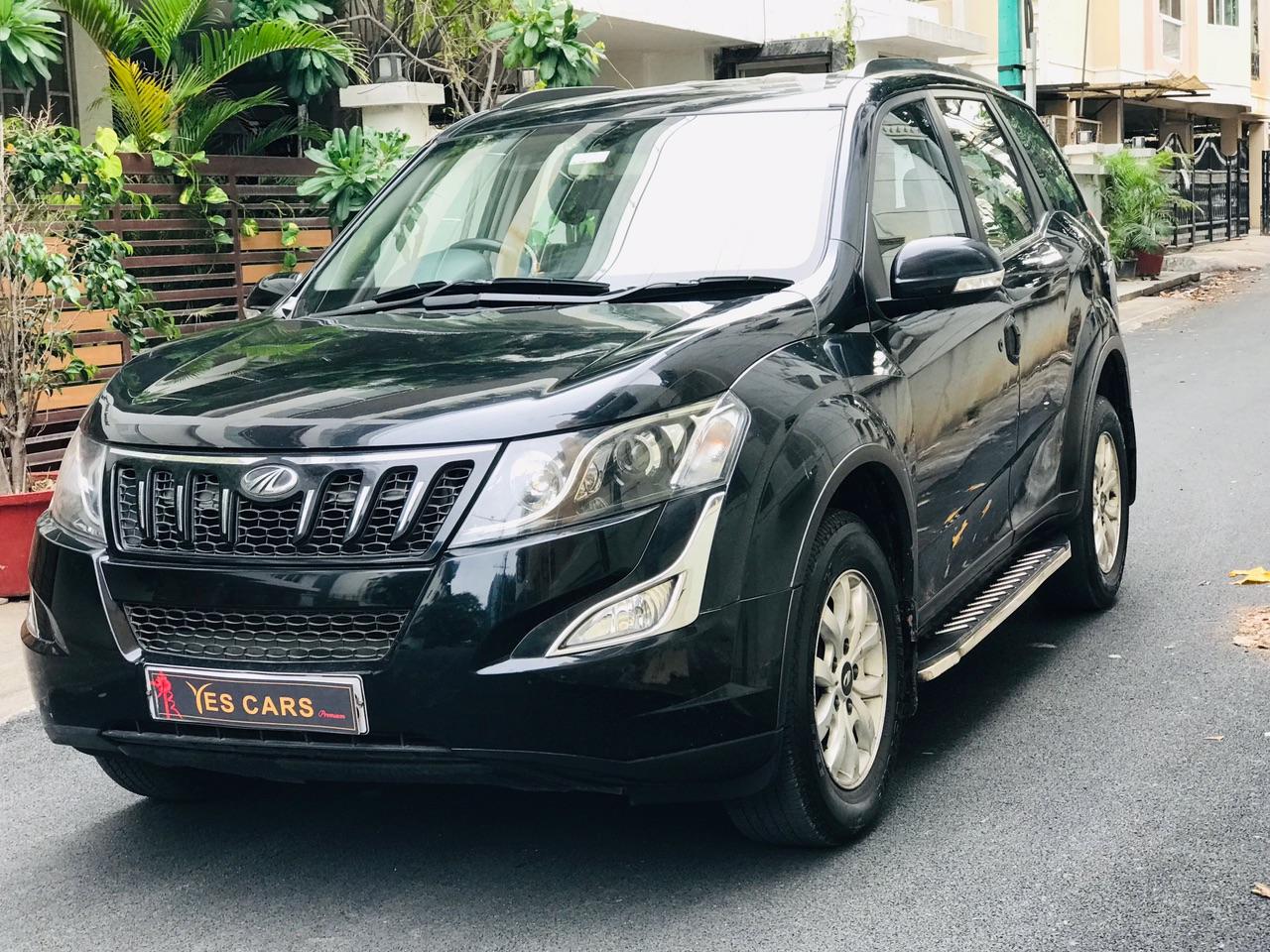 MAHINDRA XUV 500 R FWD  W8