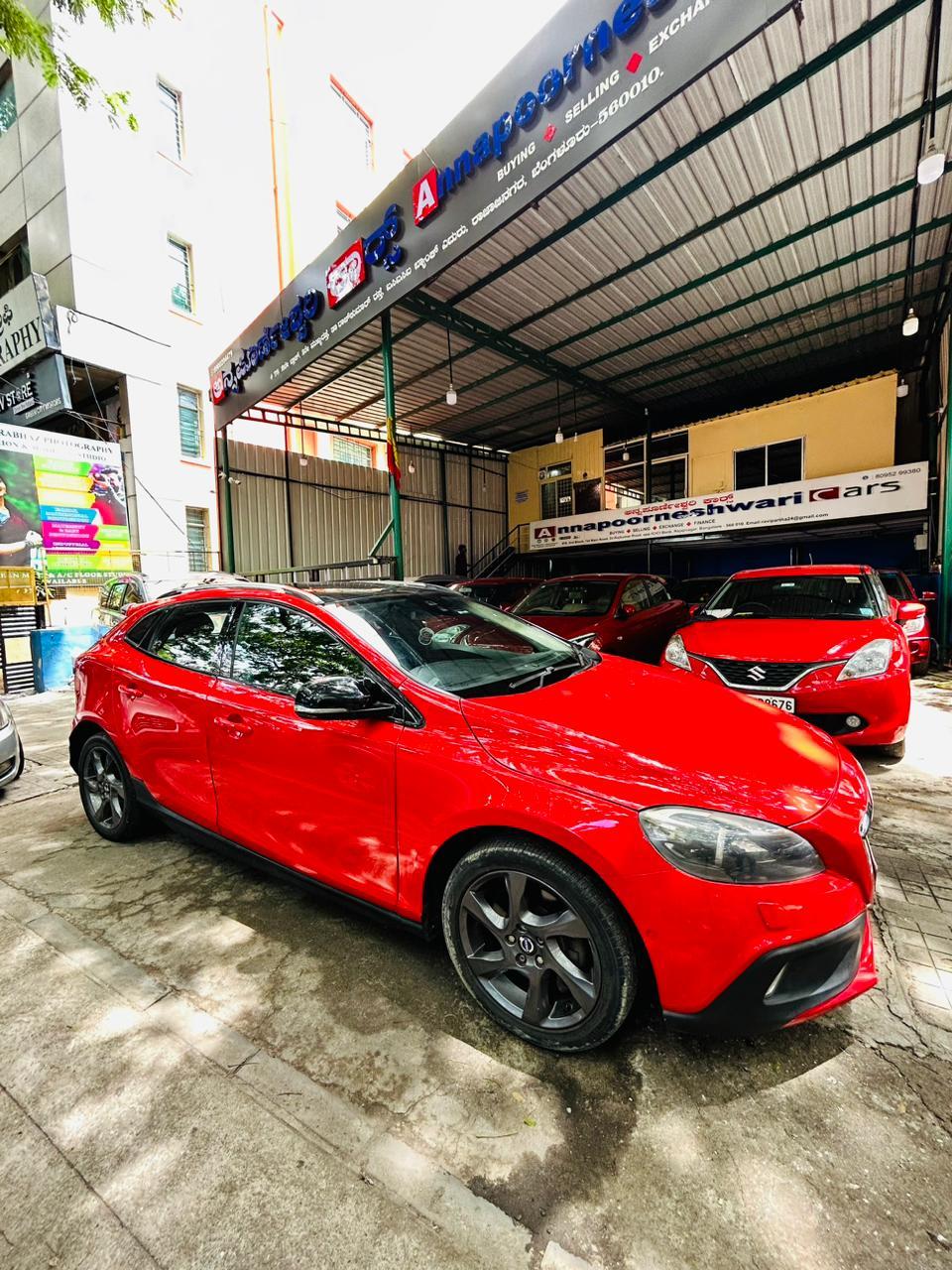 Volvo V40 D3 2014