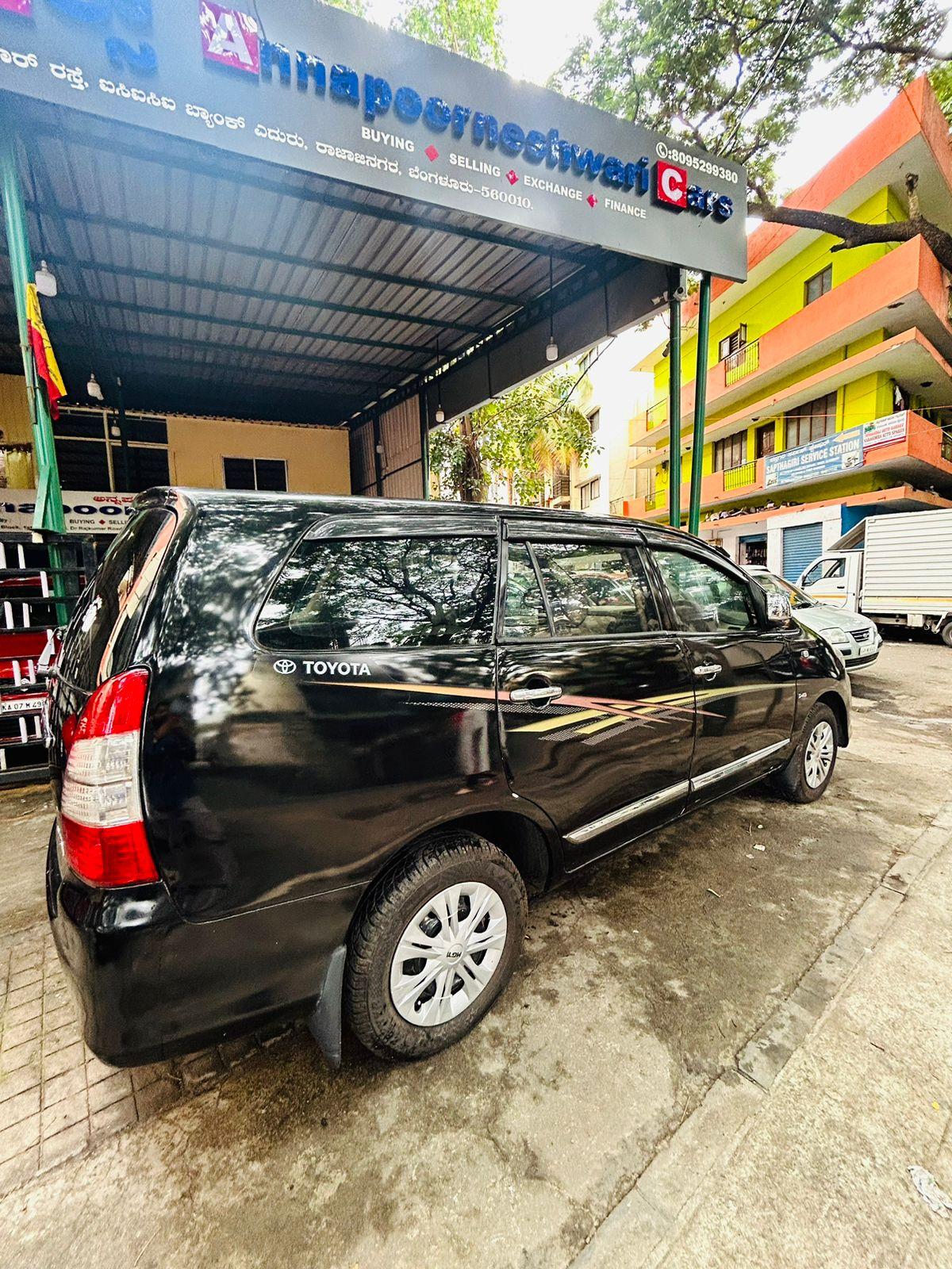 Toyota Innova V 2008