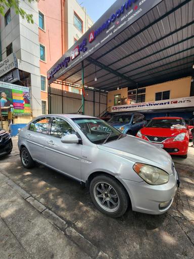 Hyundai Verna 2008