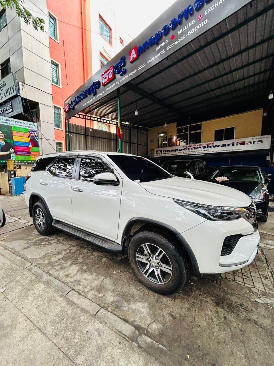 Toyota fortuner 4x2 AMT 2022