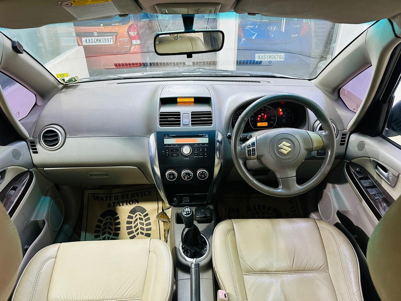 MARUTI SX4 ZXI MT 2010