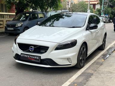 Volvo V 40