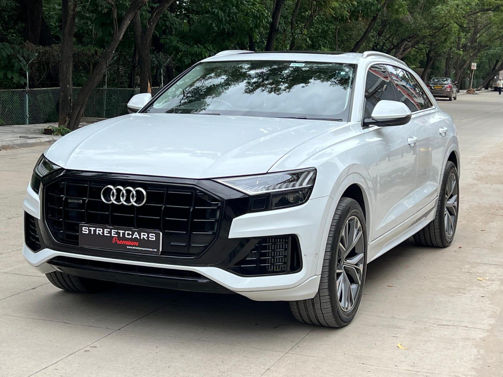 Audi Q 8