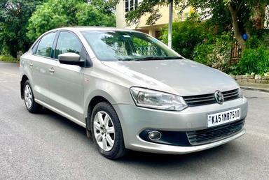 Volkswagen Vento Highline 1.6 MPI AT