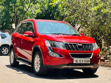 Mahindra XUV500 2015 Diesel 2.2Ltr W10 Top End