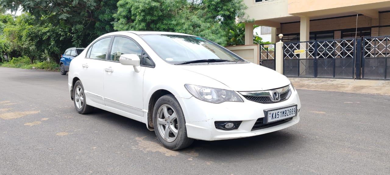 Honda Civic 1.8 V AT