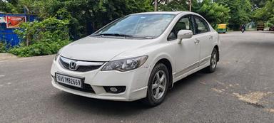 Honda Civic 1.8 V AT