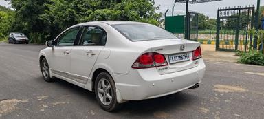 Honda Civic 1.8 V AT