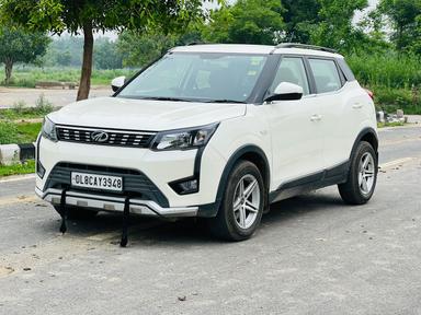 2019 XUV 300 W6 DIESEL MANUAL DL