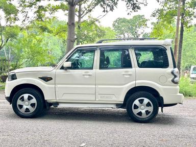 MAHINDRA SCORPIO