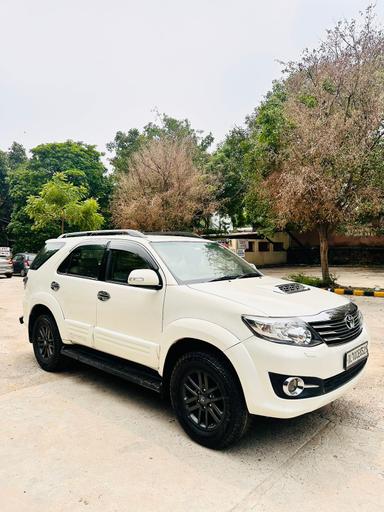 FORTUNER 3.0L 4X2 MT