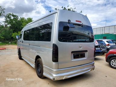 Toyota hiace