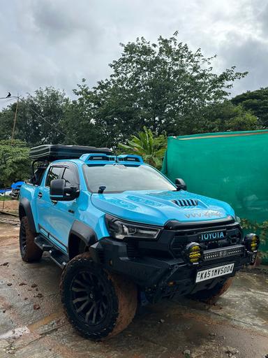 Toyota hilux completely modified