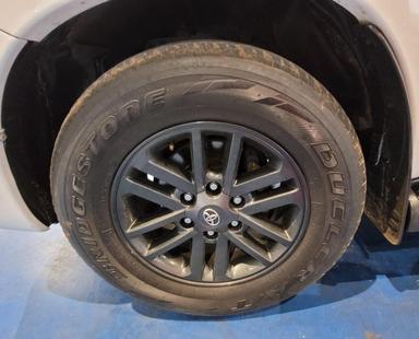 FORTUNER 4×4 MT