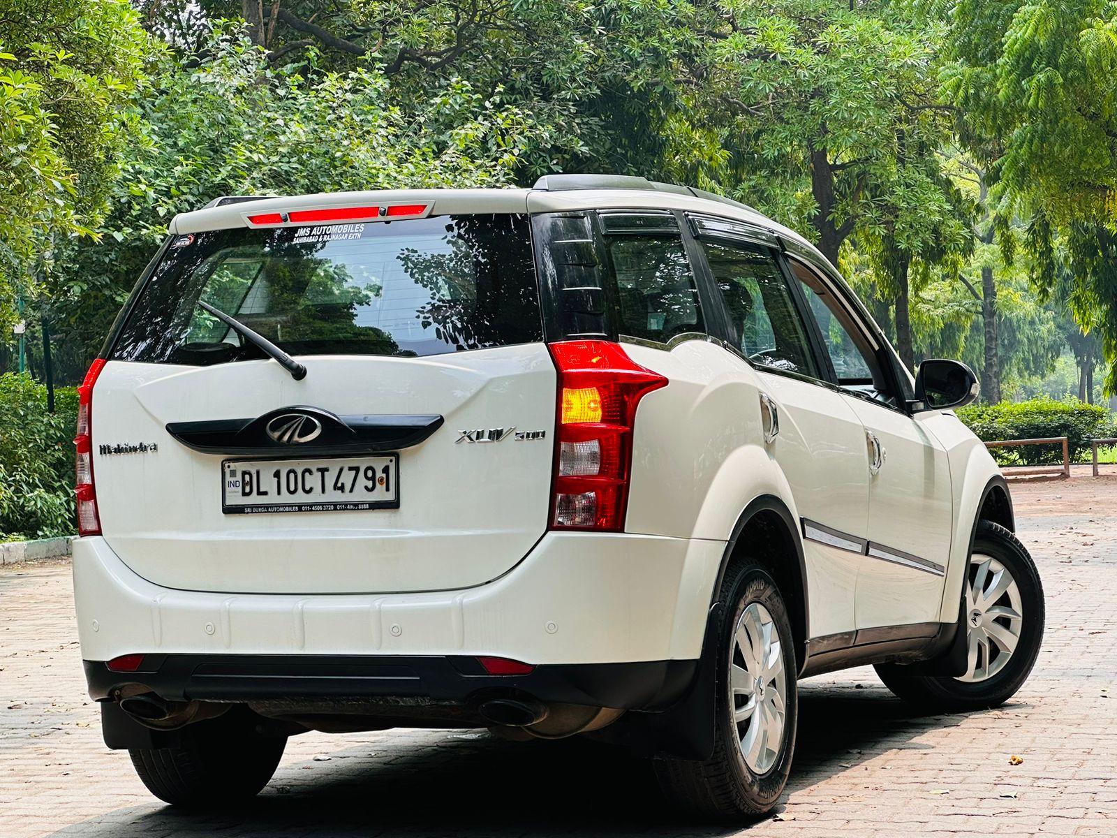 Mahindra XUV w6 model 2016 running 67k DL number