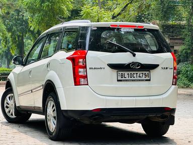 Mahindra XUV w6 model 2016 running 67k DL number