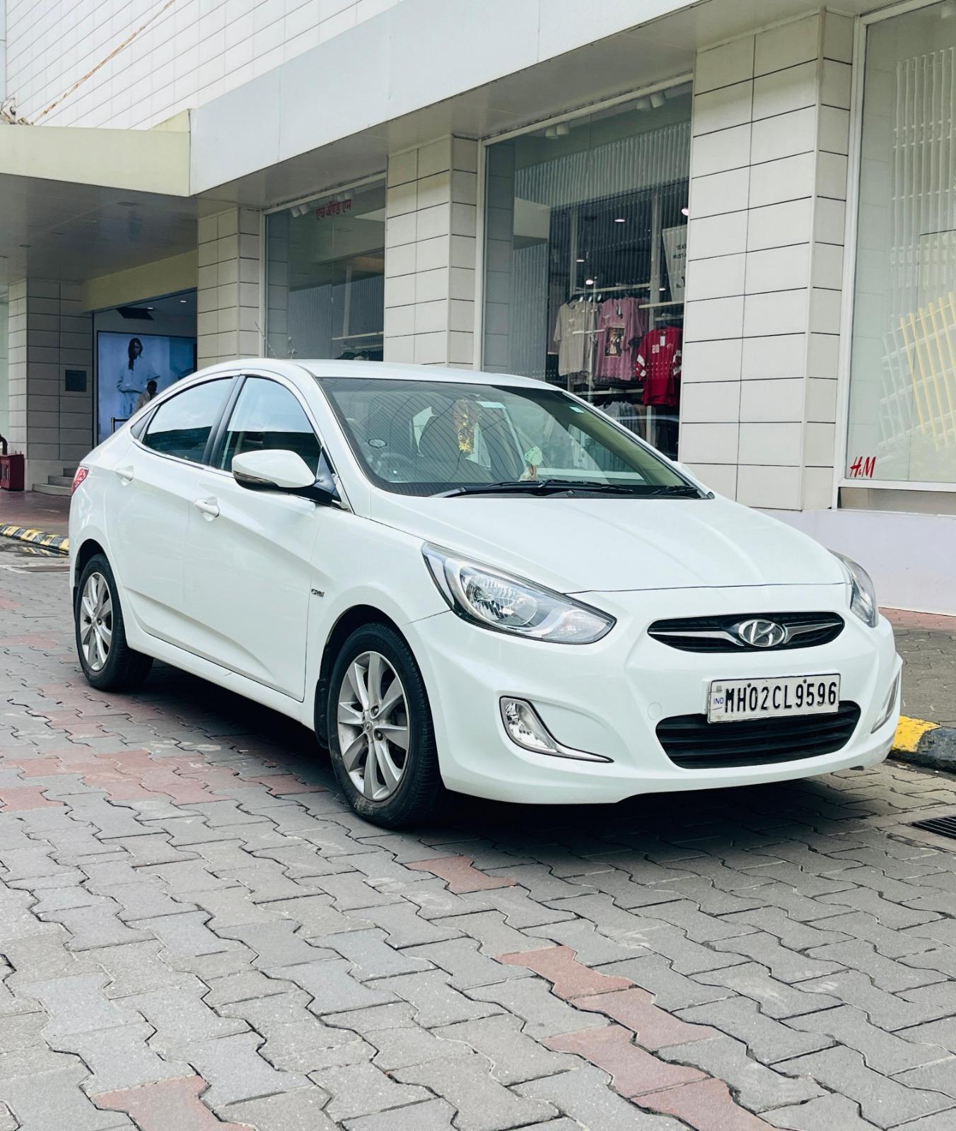 HYUNDAI VERNA CRDI SX