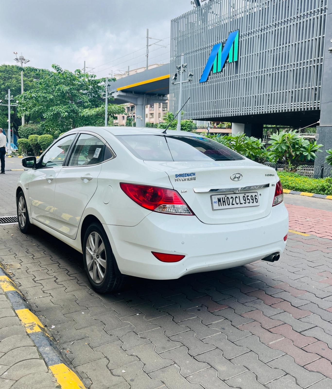 HYUNDAI VERNA CRDI SX