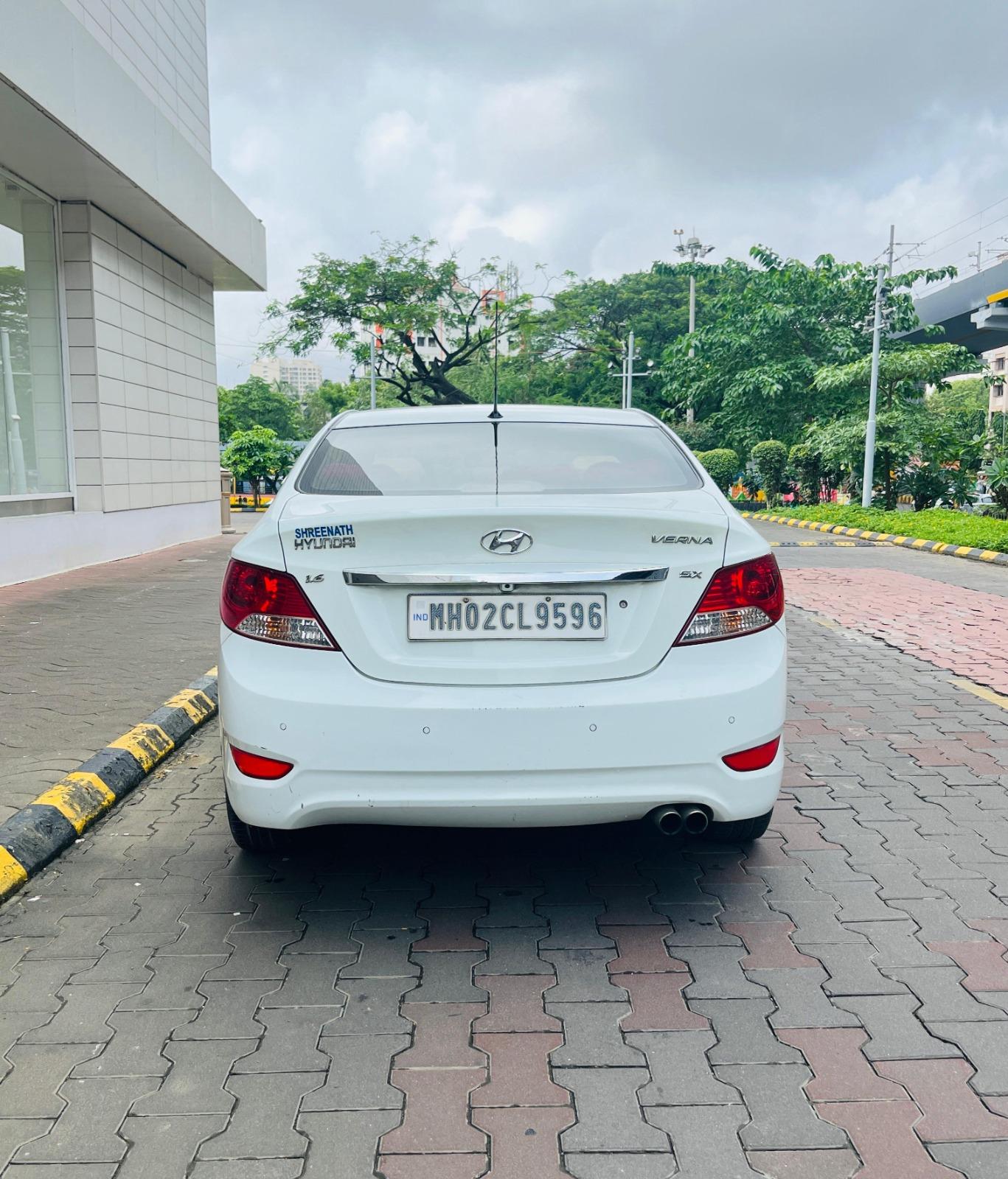 HYUNDAI VERNA CRDI SX