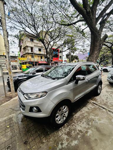 Ford Ecosportz titanium 1.5TDCI 2015