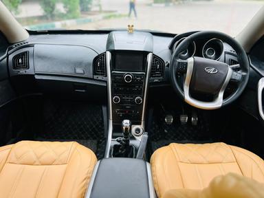 2018 XUV 500 W11 DIESEL MANUAL HR-20