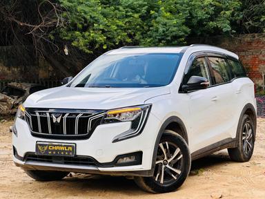 Mahindra XUV 700 Ax5 MT petrol model 2022 running 58k HR number