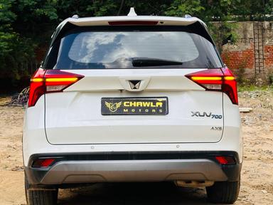 Mahindra XUV 700 Ax5 MT petrol model 2022 running 58k HR number