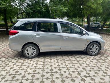 MOBILIO 1.5 S MT I-VTEC