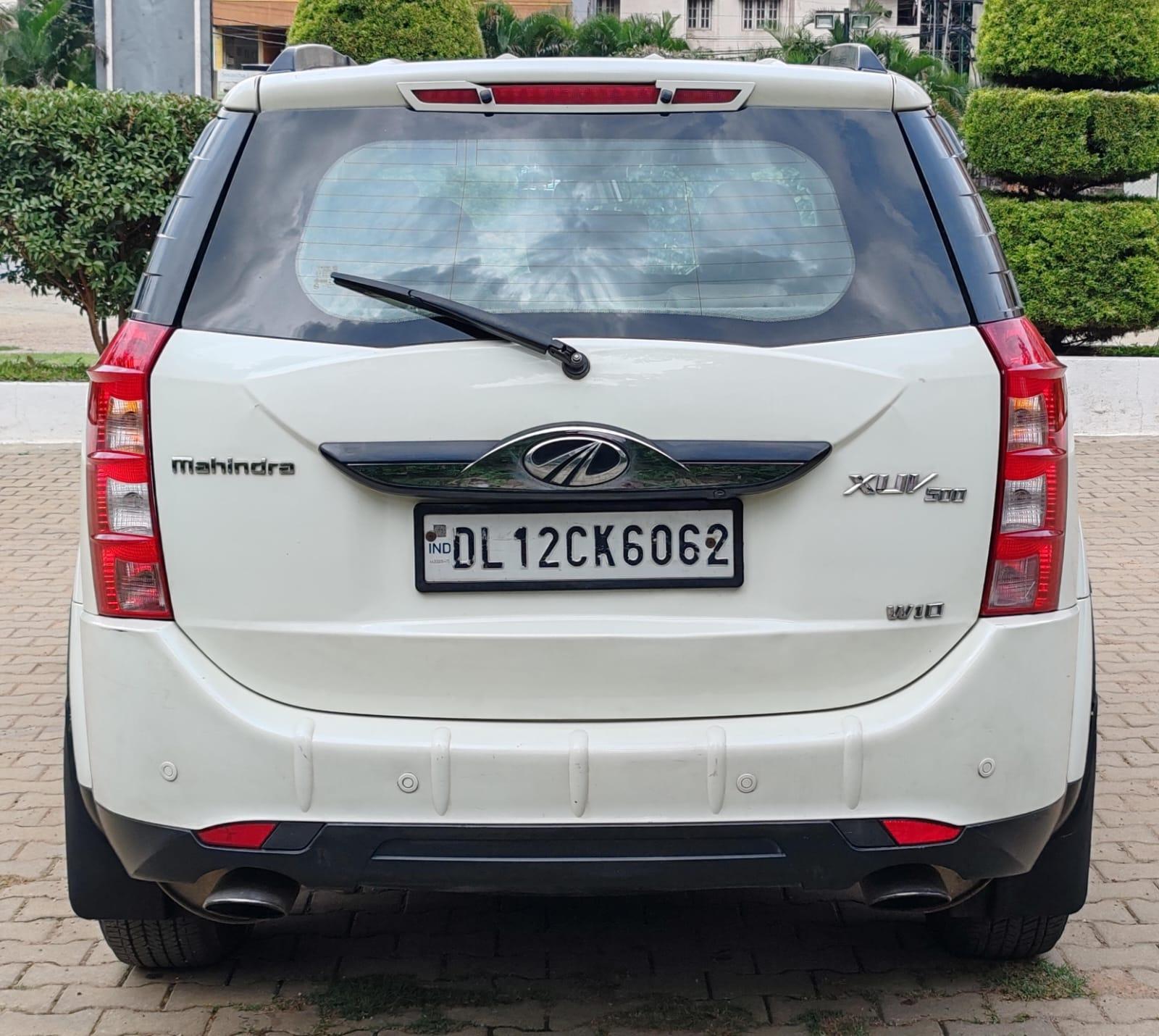 Mahindra XUV500 2016 Diesel 2.2Ltr W10 Top End