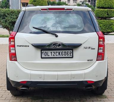 Mahindra XUV500 2016 Diesel 2.2Ltr W10 Top End