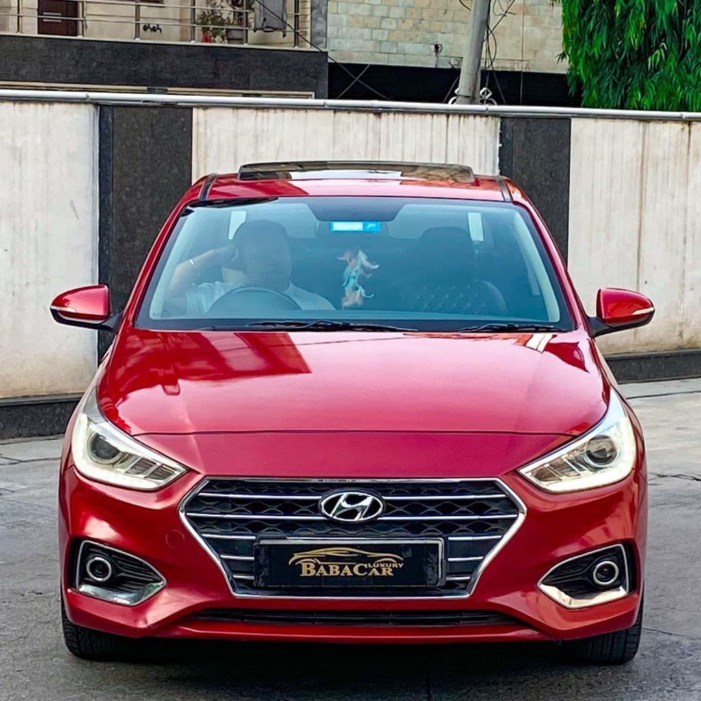 Hyundai Verna top model A/t with sunroof 2020 up registration