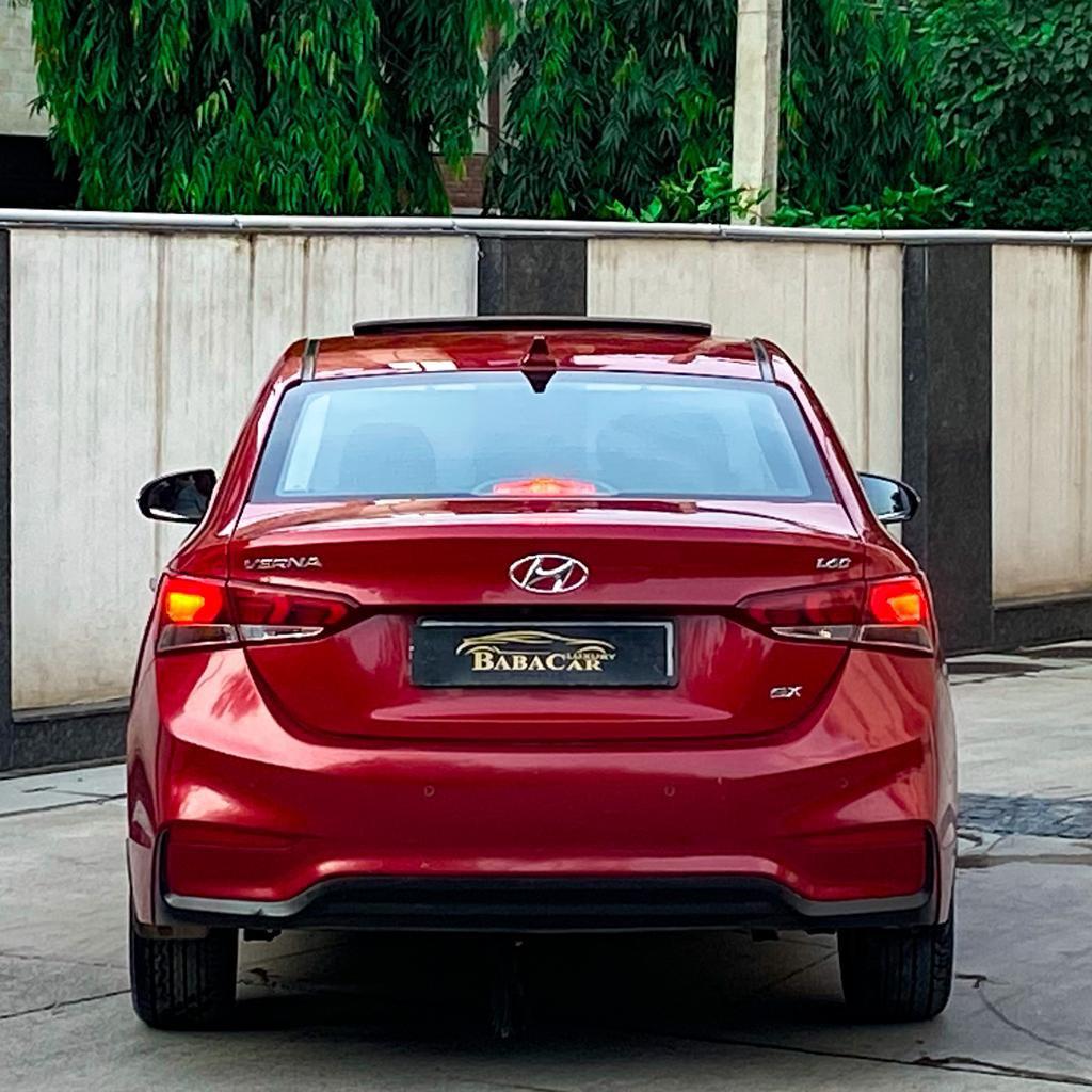 Hyundai Verna top model A/t with sunroof 2020 up registration