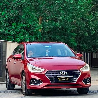 Hyundai Verna top model A/t with sunroof 2020 up registration