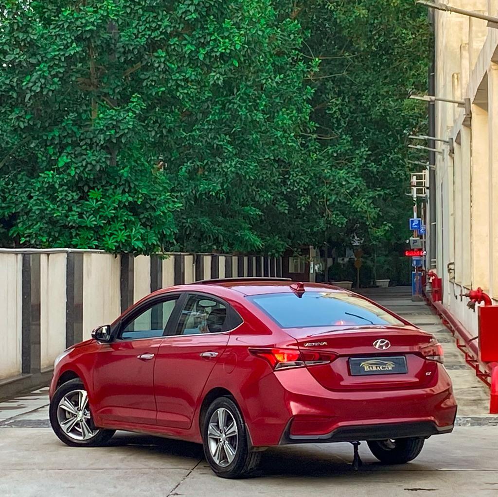 Hyundai Verna top model A/t with sunroof 2020 up registration