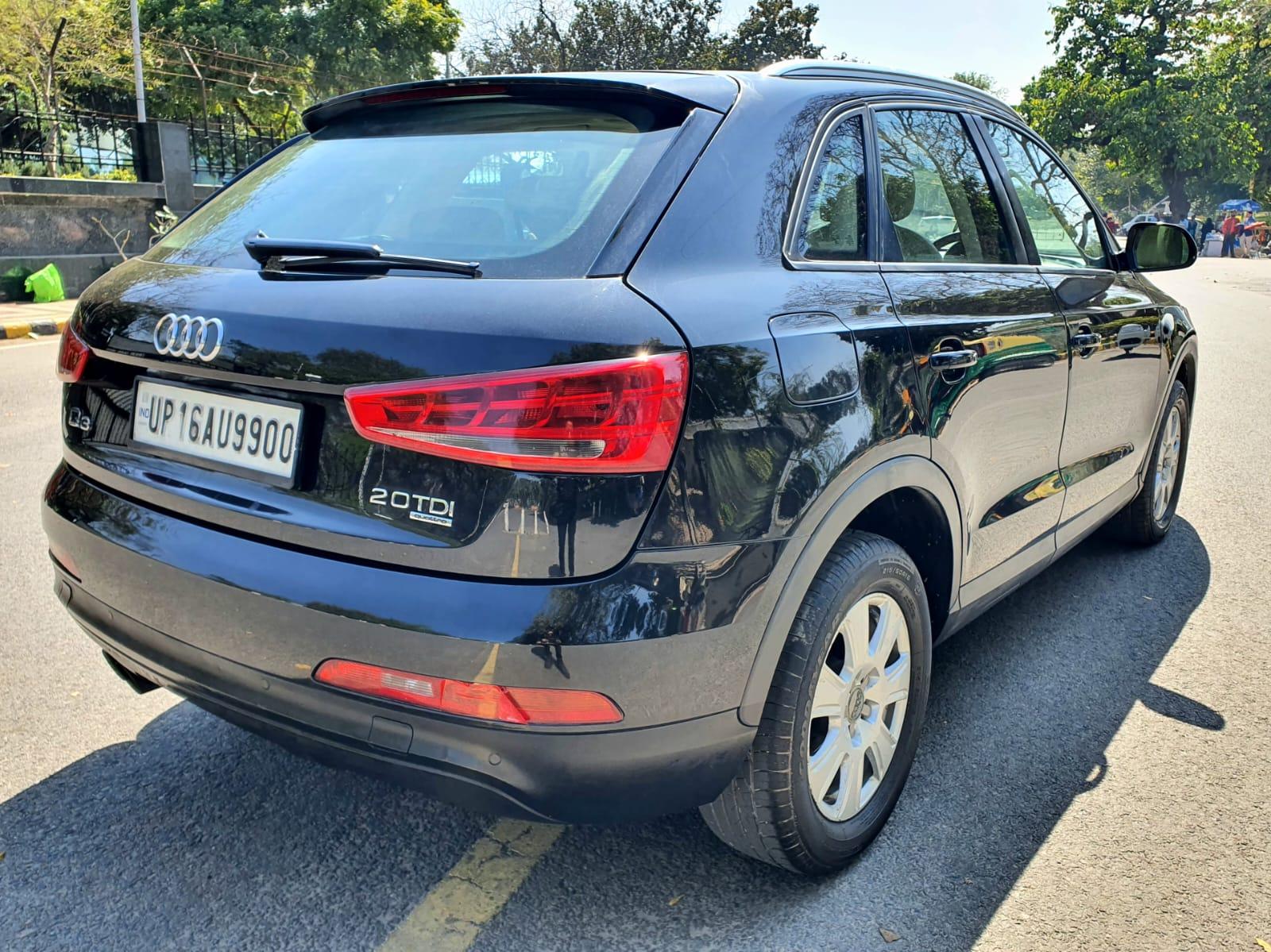 AUDI Q3