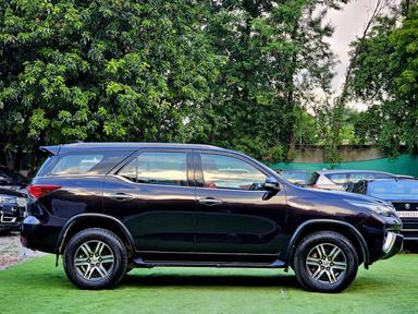 Toyota Fortuner 4×2