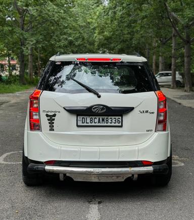 Mahindra XUV 500 W6