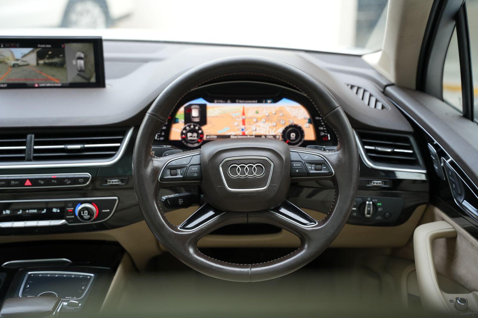 AUDI Q7 2019