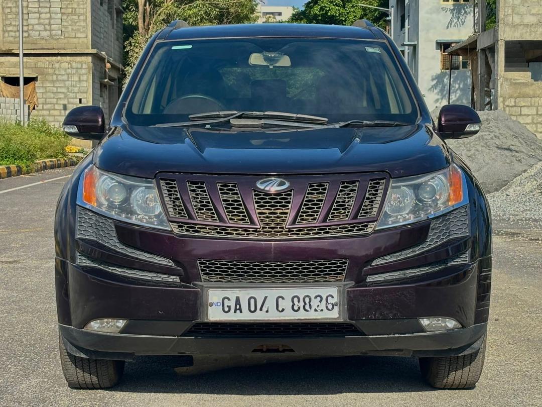 MAHINDRA XUV 500 W8