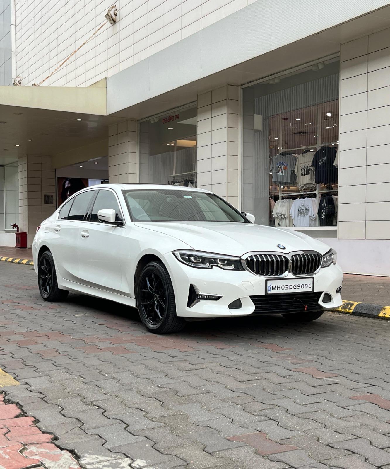 BMW 3-SERIES 320D LUXURY LINE