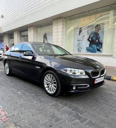 BMW 5-SERIES 520D LUXURY LINE