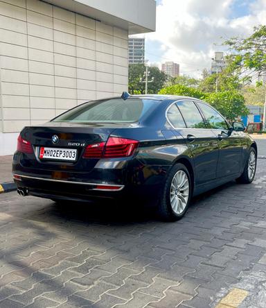 BMW 5-SERIES 520D LUXURY LINE