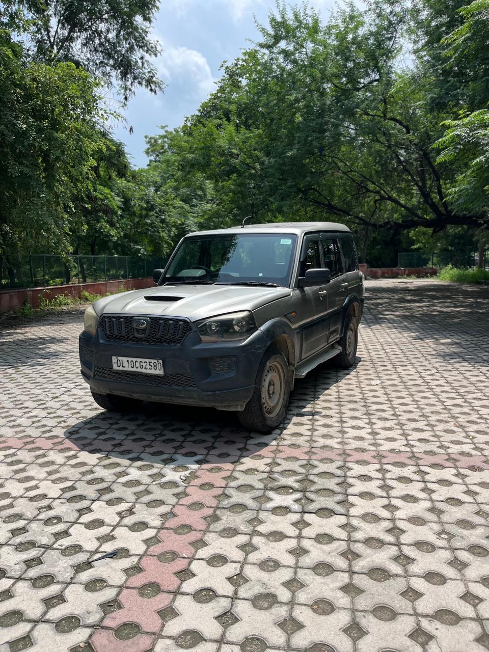 MAHINDRA SCORPIO S4