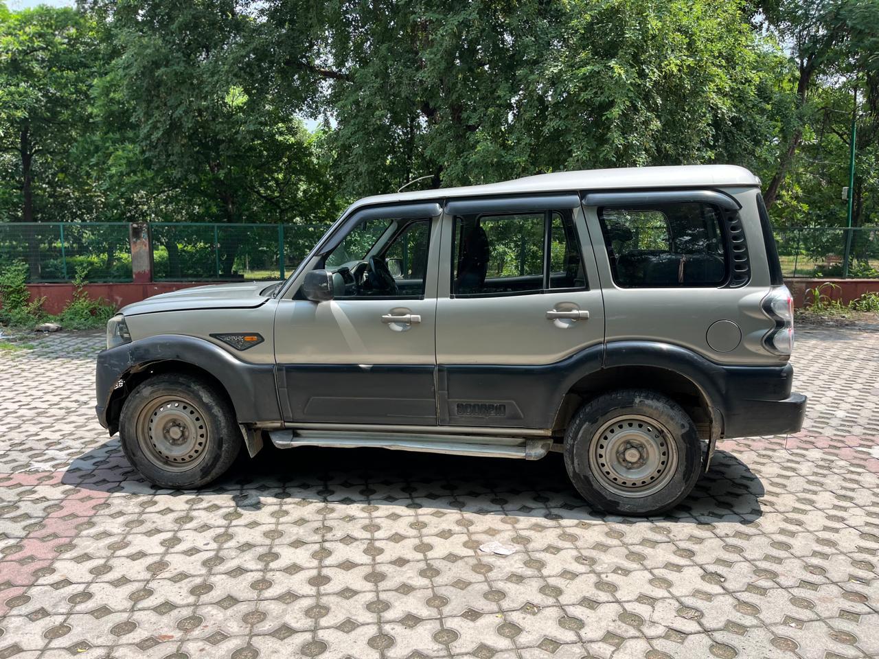 MAHINDRA SCORPIO S4