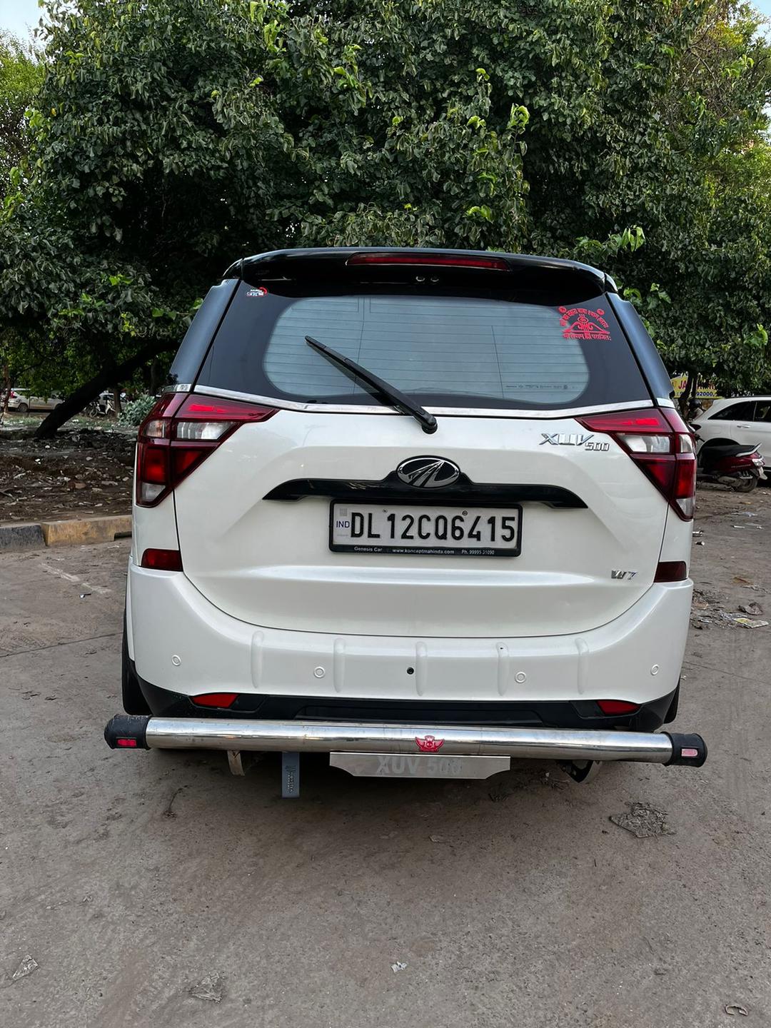 MAHINDRA XUV500 W7