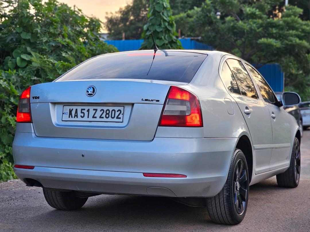 Skoda Laura 1.9TDi Elegance Automatic In Excellent Condition