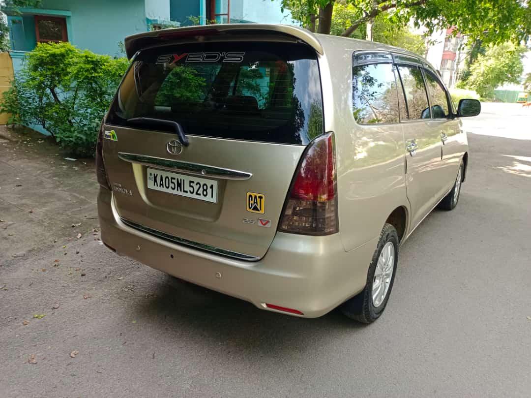 Toyota innova