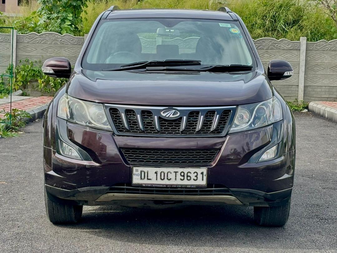 XUV 500 W8